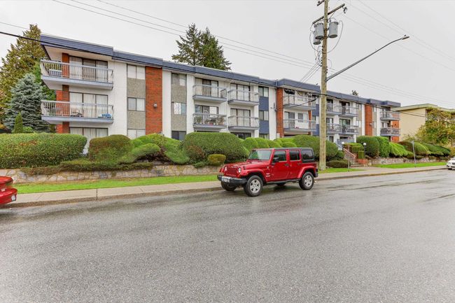 102 - 1045 Howie Avenue, Condo with 2 bedrooms, 1 bathrooms and 2 parking in Coquitlam BC | Image 2