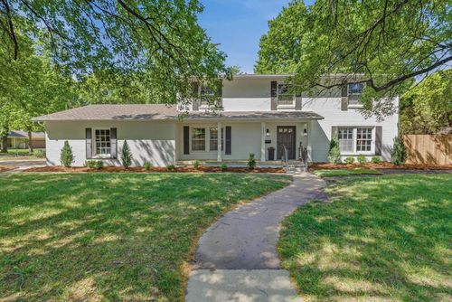 251 N Post Oak Road, Wichita, KS, 67206 | Card Image