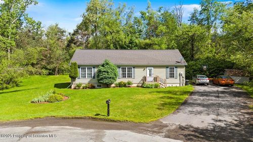 22 Elovar Dr, Forest City, PA, 18421-9523 | Card Image