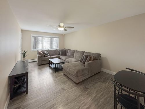 116 Coachlight Sq, Montrose, NY, 10548-1249 | Card Image