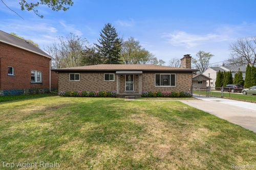 20905 Van Buren St, Southfield, MI, 48033-5975 | Card Image