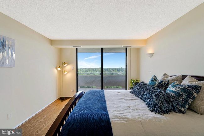APT-903 - 1800 Old Meadow Rd, Condo with 2 bedrooms, 2 bathrooms and null parking in MCLEAN VA | Image 11