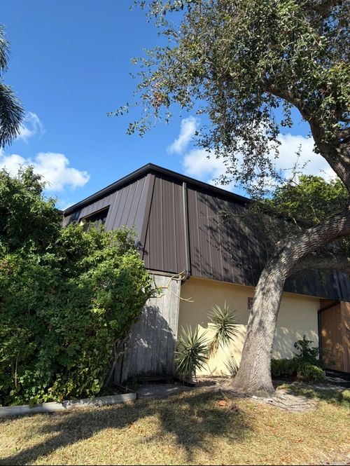 4c-2494 Waterside Dr, Lake Worth, FL, 33461-2560 | Card Image