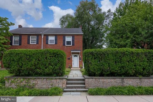 1040 E Orange St, LANCASTER, PA, 17602-3216 | Card Image