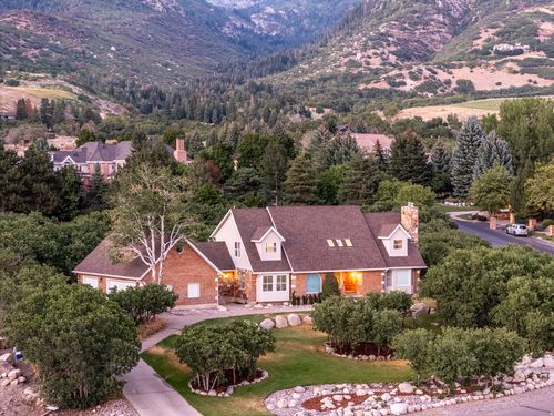 4182 Juniper Cir, Alpine, UT, 84004-1827 | Card Image
