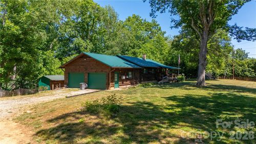 47 Johnson Dr, Marion, NC, 28752-8710 | Card Image