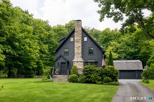 132 Perry Ave, Norwalk, CT, 06850-1207 | Card Image