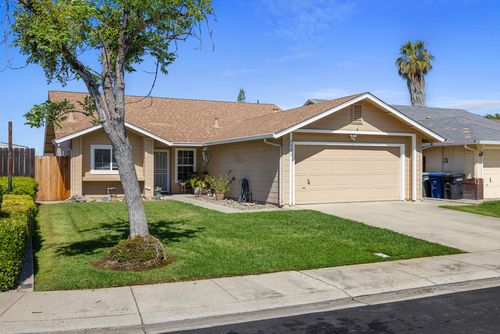 1121 Raymond Drive, Modesto, CA, 95351 | Card Image