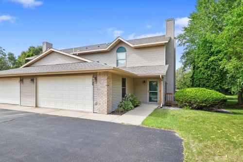 326 White Oak Ave, PLOVER, WI, 54467-4117 | Card Image