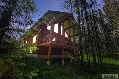 4001 Cougar Dr, Island Park, ID, 83429-5085 | Card Image