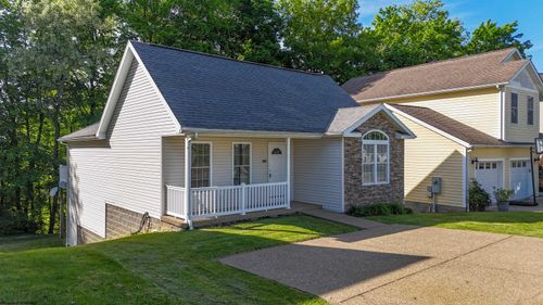 305 Butler Dr, Morgantown, WV, 26508-9229 | Card Image