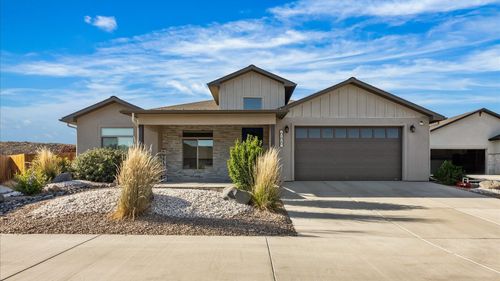 688 Woodworth Ct, Grand Junction, CO, 81506-4821 | Card Image