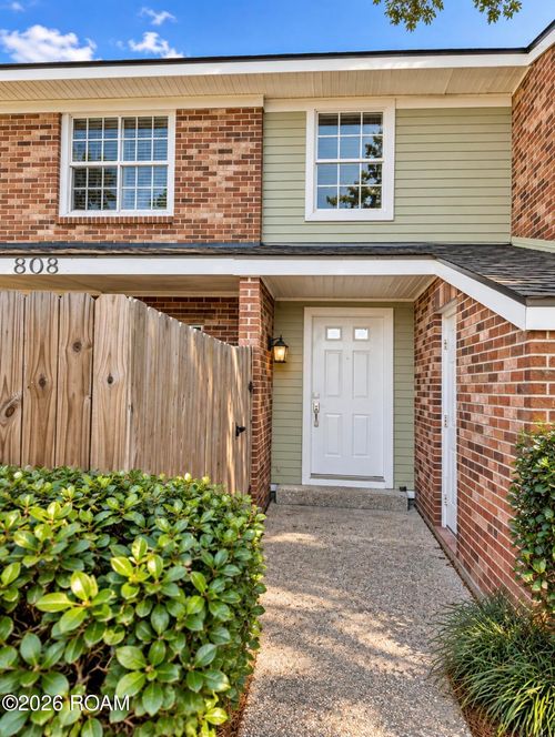 200 Lodge Drive, Lafayette, LA, 70506 | Card Image