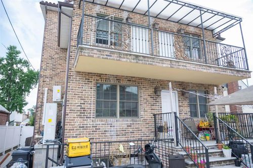 145 4th Ave, Whitestone, NY, 11357-1110 | Card Image