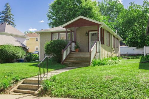 222 Fisk St, Saint Paul, MN, 55104-6639 | Card Image