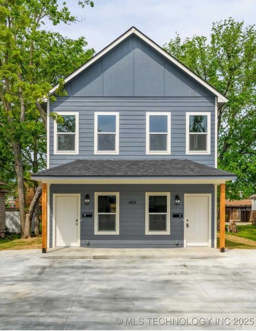 423 Wyandotte Ave, Bartlesville, OK, 74003-4042 | Card Image