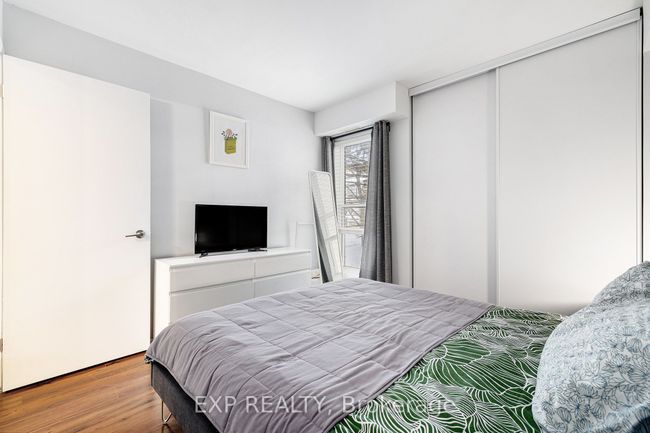B - 207 Woodfield Dr, Condo with 2 bedrooms, 2 bathrooms and null parking in Nepean ON | Image 21
