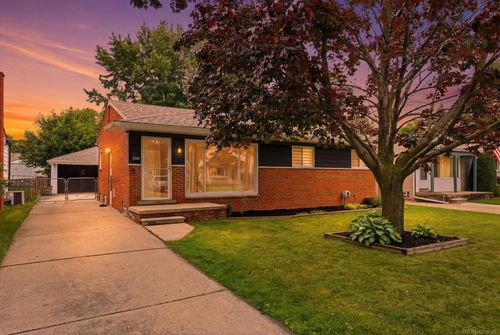 22507 Socia Street, St Clair Shores, MI, 48082 | Card Image
