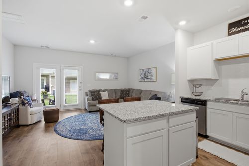 806 Dallas Dr, Columbia, TN, 38401-1070 | Card Image