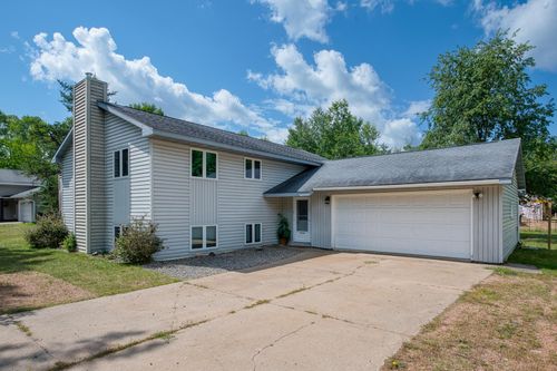2681 Pine Pl, Sayner, WI, 54560-9601 | Card Image