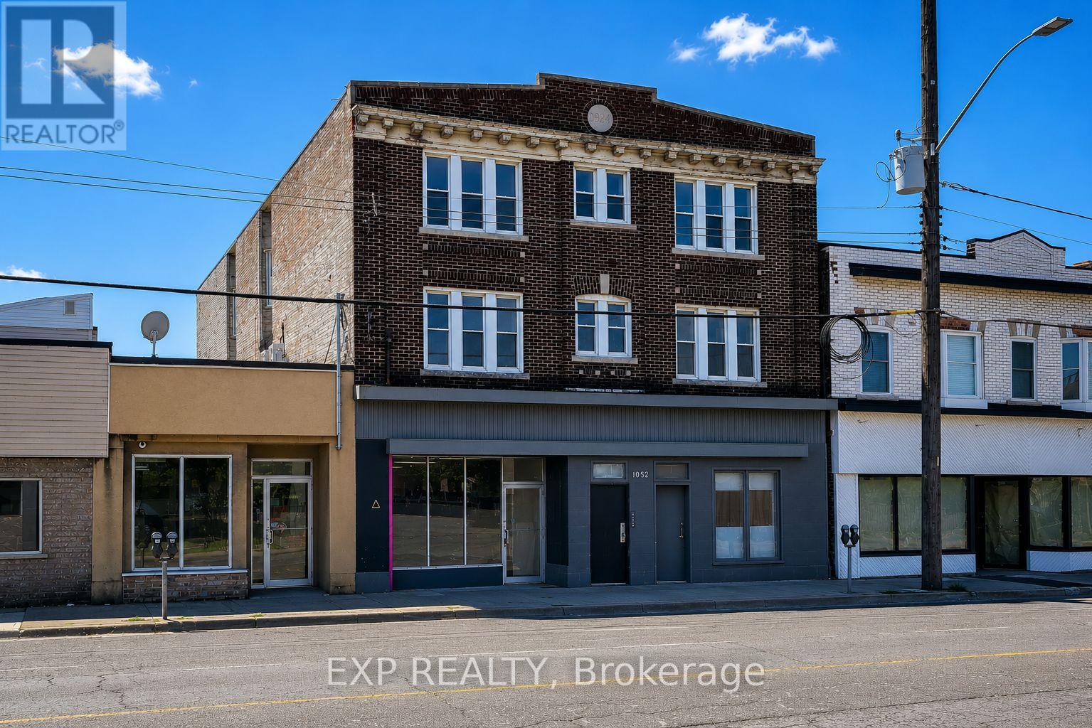 Residential Income in Hamilton (Crown Point) 5