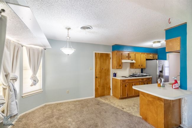 3826 Crest Way, House other with 3 bedrooms, 2 bathrooms and null parking in Abilene TX | Image 6