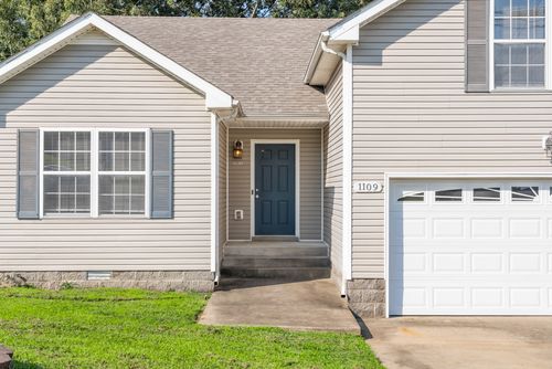 1109 Gunpoint Dr, Clarksville, TN, 37042-6776 | Card Image