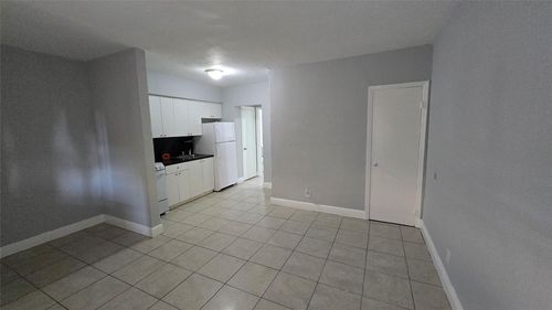 apt-3-1012 Nw 2nd Ave, Hallandale Beach, FL, 33009-2302 | Card Image