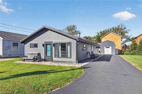 2423 Linwood Dr, Ashtabula, OH, 44004-9748 | Card Image