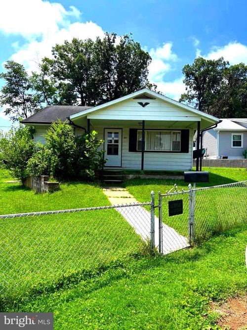 107 Compass Rd, MIDDLE RIVER, MD, 21220-4503 | Card Image