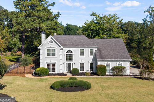 231 Saint Martin Dr, Suwanee, GA, 30024-3003 | Card Image