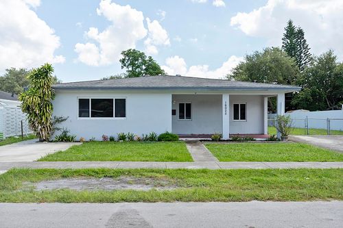 16025 Nw 20th Ave, Miami Gardens, FL, 33054-2033 | Card Image