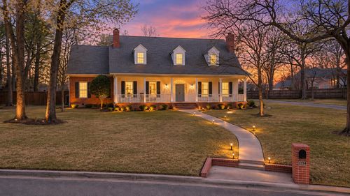 3 Lakeside Dr, Longview, TX, 75604-2890 | Card Image