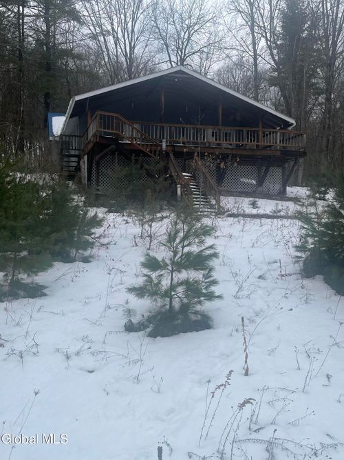 20 Hampton Heights Way, Whitehall, NY, 12887-3452 | Card Image