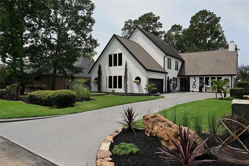38 Fairway Park, Montgomery, TX, 77356-8377 | Card Image