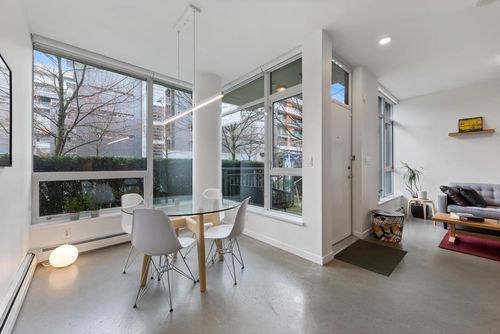 128 W 1st Ave, Vancouver, BC, V5Y0H5 | Card Image
