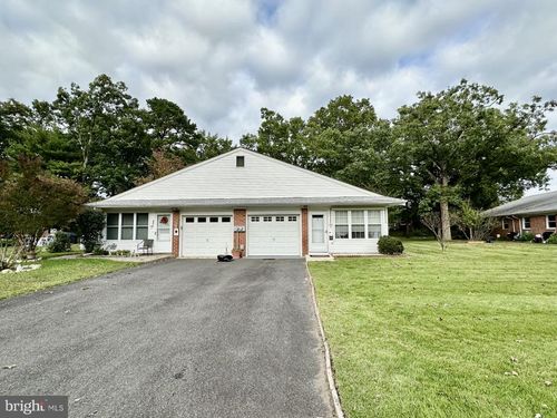 b-133 Azalea Dr, Manchester Tw, NJ, 08759 | Card Image