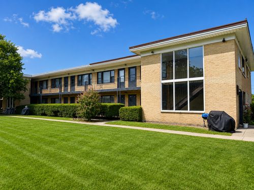 12-44 King Arthur Ct, Northlake, IL, 60164-1372 | Card Image