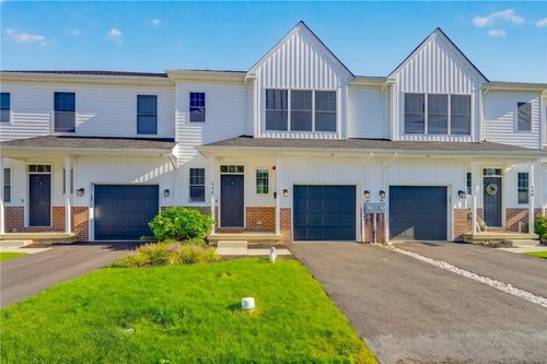 546 North St, Emmaus, PA, 18049-2428 | Card Image