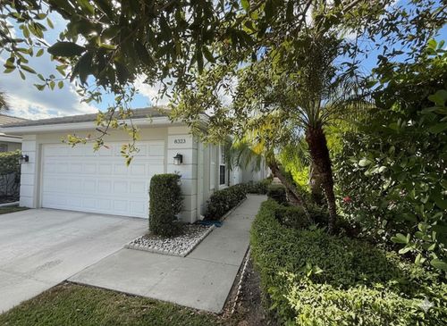 8323 Old Forest Rd, Palm Beach Gardens, FL, 33410-6391 | Card Image