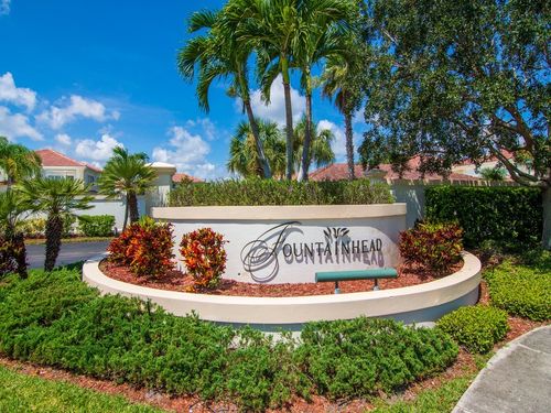 apt-102-528 7th Sq, Vero Beach, FL, 32962-1898 | Card Image
