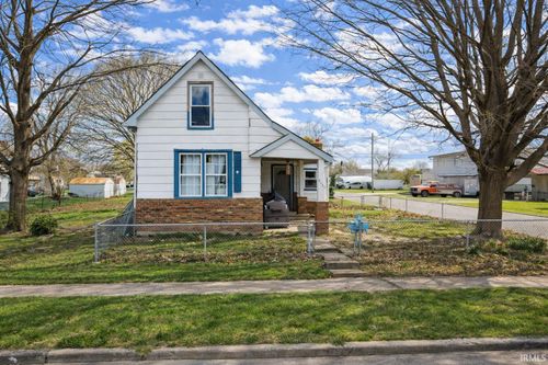 2422 N B St, Elwood, IN, 46036-1752 | Card Image