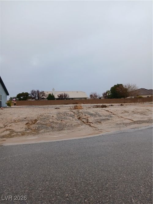 4690 Stonebridge Ct, Pahrump, NV, 89061-7208 | Card Image