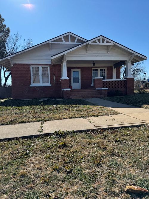 1912 29th St, Snyder, TX, 79549-3306 | Card Image