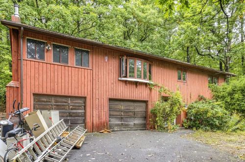 28 Beechwood Road, Hudson, NH, 03051 | Card Image