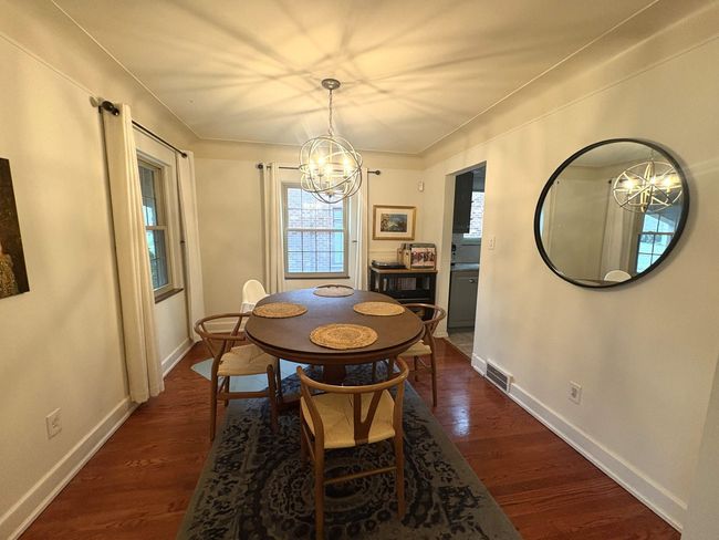 Large Dining | Image 10