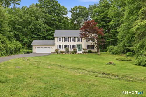 76 Pocahontas Rd, Redding, CT, 06896-1614 | Card Image