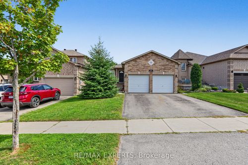 17 Michelle Dr, Barrie, ON, L4N5Y1 | Card Image