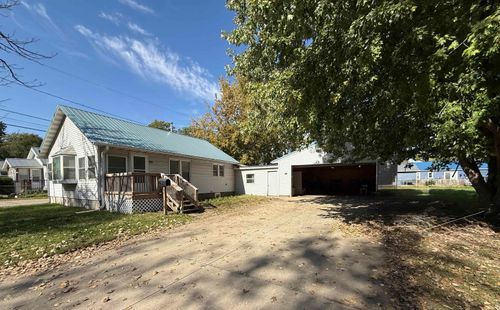 612 Upton Ave, Waterloo, IA, 50701-2126 | Card Image