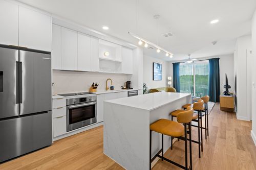 505-2323 S Lamar Blvd, Austin, TX, 78704-4726 | Card Image